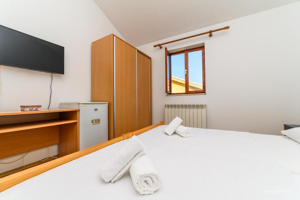 Sobe I Apartman Mareta Miholascica المظهر الخارجي الصورة